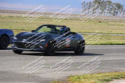 media/Mar-30-2025-Speed Ventures (Sun) [[39e6b1441d]]/Yellow/Front Straight/